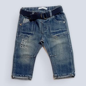 Jean bébé garçon bleu avec poches, broderie et ceinture textile. Gémo, 6 mois, d'occasion