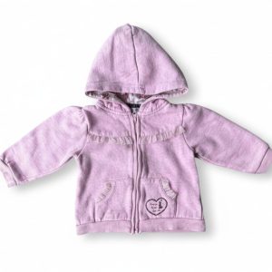 Veste rose pour bébé avec capuche, fermeture zippée, petits volants décoratifs et poche en forme de cœur. Taille 12 mois, d'occasion