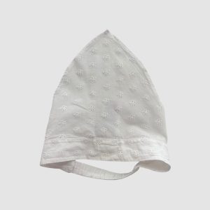 Fichu bébé blanc en broderie anglaise avec petites fleurs brodées et maintien élastiqué. Vertbaudet, 2 ans d'occasion
