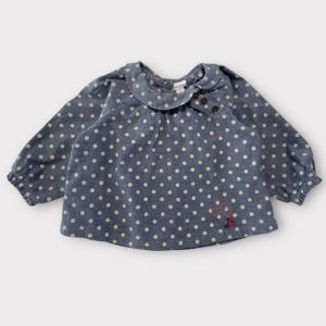 Chemisier bébé bleu à pois clairs avec col rond, manches longues et boutonnage au dos. Ptit Bisou, 6 mois d'occasion