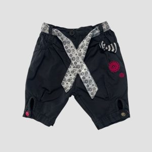 Pantalon bébé bleu marine avec ceinture blanche à motifs, broderies fuchsia et boutons-pression en bas. PICK OUIC, 6 mois d'occasion