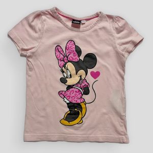 T-shirt 5 ans, rose pâle Disney représentant Minnie Mouse avec un nœud rose et un petit cœur, manches courtes.