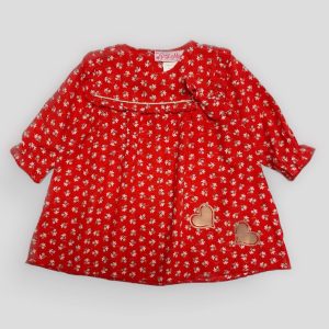 Robe bébé fille Petit Môme 6 mois rouge fleurie à manches longues, plastron froncé avec biais doré, nœud décoratif et motifs cœurs appliqués, d'occasion