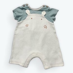 Combinaison bébé effet double t-shirt vert sauge, combi crème représentant un hippopotame. Seconde main.