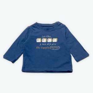 T-shirt bébé manches longues bleu foncé, avec un message central. Seconde main.
