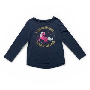 T-shirt enfant manches longues bleu marine avec un dessin de licorne devant. Seconde main.