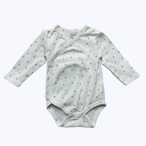 Body bébé manches longues blanc avec des petites étoiles marine croisé devant. Seconde main.
