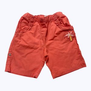 Short enfant orange clair ajustable à la taille. Seconde main.