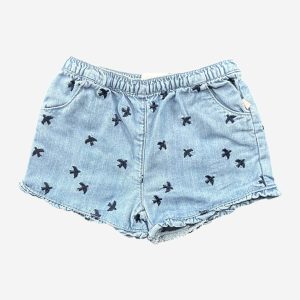 Short bébé en jean bleu clair avec oiseaux brodés noirs et taille élastiquée. Cadet Rousselle, 18 mois d'occasion