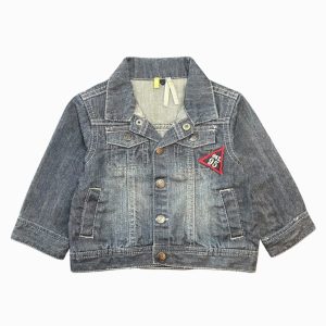 Veste en jean foncé pour bébé avec inscription blanche au dos “ORC 88 BOY DEPT”, coudières grises et patch rouge sur la poitrine. Orchestra, 6 mois d'occasion