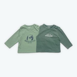 Lot de deux t-shirt bébé manches longues verts avec imprimés devant. Seconde main.