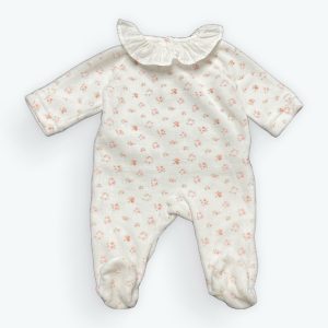Dors bin bébé velours manches longues blanc avec un motif répété petites fleurs. Seconde main.
