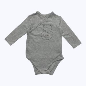 Body bébé manches longues cache cœur gris clair dessin ourson devant. Seconde main.