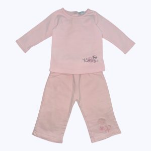 Ensemble bébé pantalon molleton rose pâle et t-shirt manches longues rose clair patte de boutonnage au dos. Seconde main.