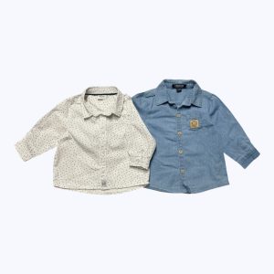Lot de chemises bébé une bleu jean la seconde blanche à pois bleu marine. Seconde main.