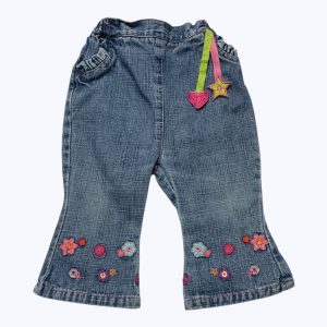Jean bébé trompette élastiqué à la taille broderies fleurs au bas multicolore. Seconde main.