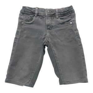 Bermuda enfant jean gris clair taille élastiquée ajustable. Seconde main.