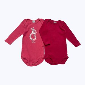 Lot bodies manches longues rouge ajouré et rose sérigraphie lapin blanc. Seconde main.