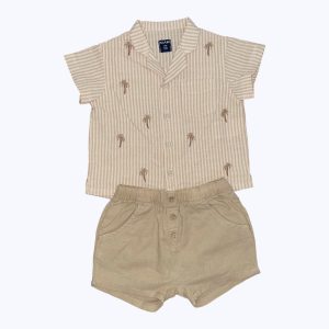 Ensemble bébé chemise manches courtes rayée crème beige broderie palmier et short beige élastique ajustable à la taille. Seconde main.