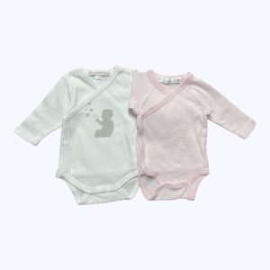 Lot bodies bébé manches longues cache cœur blanc rose. Seconde main.