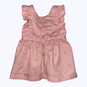 Robe bébé manches courtes volantées vieux rose doublée, ouverture centrale devant, smocks au dos. Seconde main.
